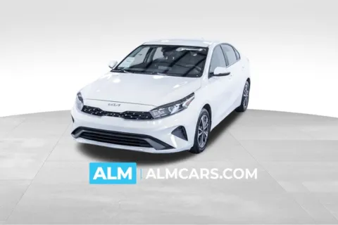 White 2024 Kia Forte LXS for sale in Union City, GA