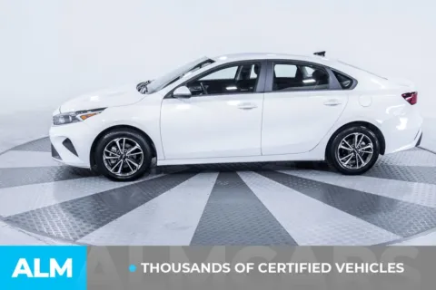 More photos of 2024 Kia Forte LXS at ALM Kia South, GA