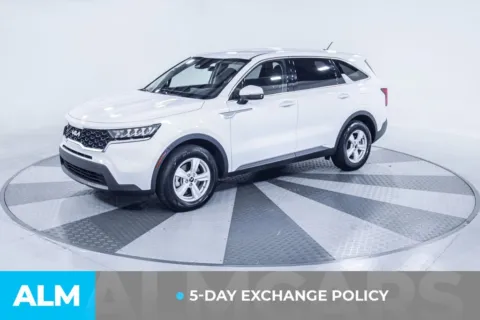 More photos of 2023 Kia Sorento LX at ALM Kia South, GA