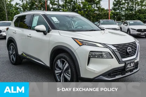 More photos of 2023 Nissan Rogue SL at ALM Kennesaw, GA