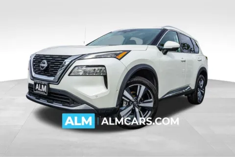 White 2023 Nissan Rogue SL for sale in Kennesaw, GA