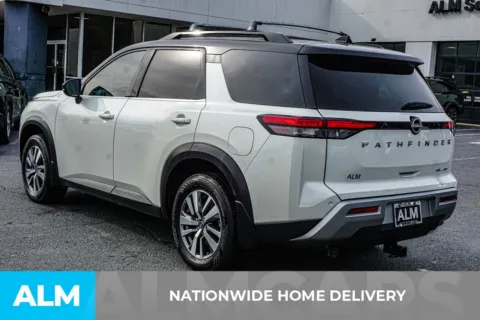 More photos of 2024 Nissan Pathfinder SL at ALM Kennesaw, GA