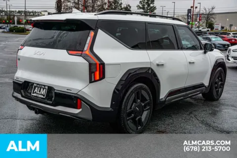 More photos of 2024 Kia EV9 GT-Line at ALM Kennesaw, GA