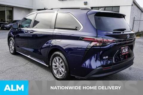 More photos of 2024 Toyota Sienna XLE at ALM Kennesaw, GA