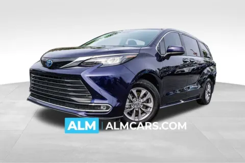 Blue 2024 Toyota Sienna XLE for sale in Kennesaw, GA