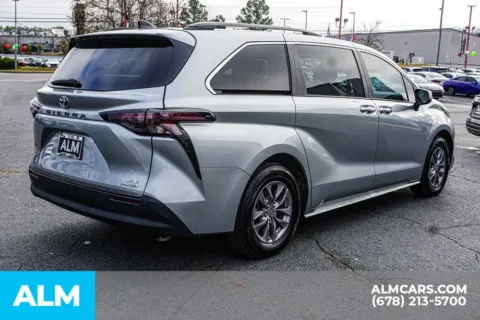 More photos of 2024 Toyota Sienna XLE at ALM Kennesaw, GA