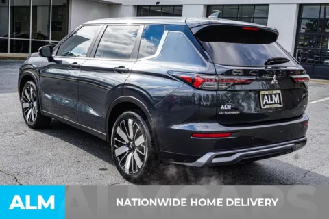 More photos of 2025 Mitsubishi Outlander SE at ALM Kennesaw, GA