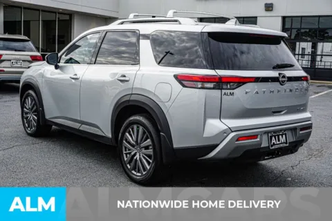 More photos of 2025 Nissan Pathfinder SL at ALM Kennesaw, GA