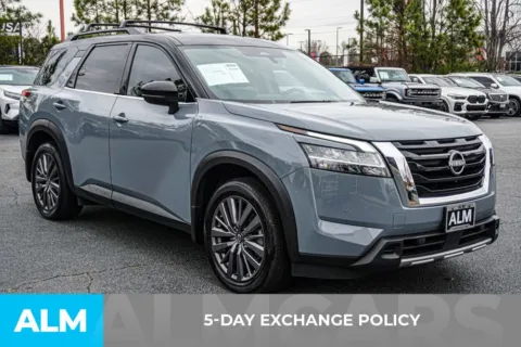 More photos of 2023 Nissan Pathfinder SL at ALM Kennesaw, GA