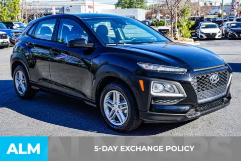 More photos of 2021 Hyundai Kona SE at ALM Kennesaw, GA