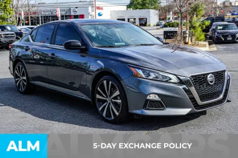 More photos of 2019 Nissan Altima 2.5 SR at ALM Kennesaw, GA