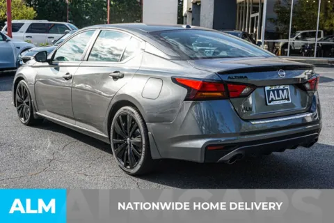 More photos of 2022 Nissan Altima 2.5 SR at ALM Kennesaw, GA