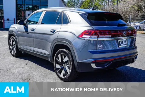 More photos of 2024 Volkswagen Atlas Cross Sport 2.0T SE w/Technology at ALM Kennesaw, GA