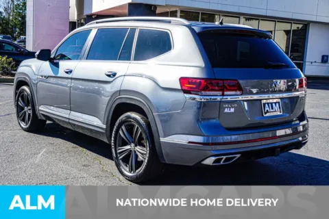 More photos of 2022 Volkswagen Atlas 3.6L V6 SEL R-Line at ALM Kennesaw, GA