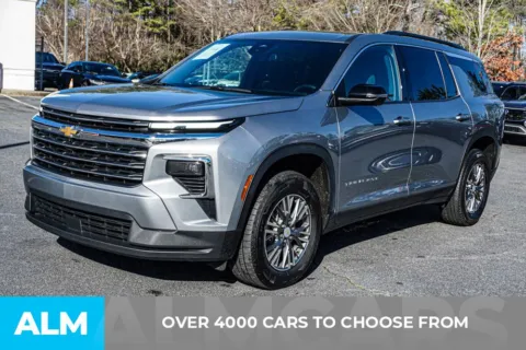 Photos of 2024 Chevrolet Traverse LT for sale in Kennesaw, GA at ALM Kennesaw