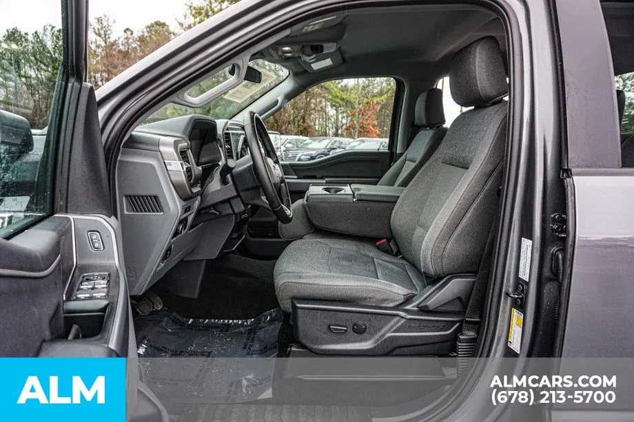 2025 Ford F-150 XLT - Photo 19