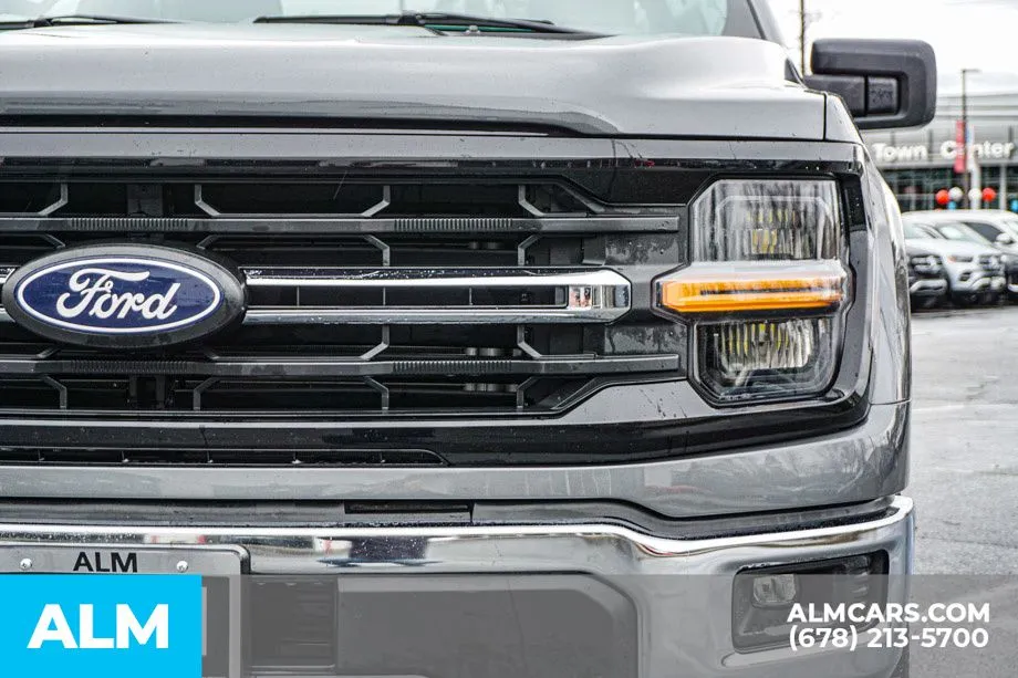 2025 Ford F-150 XLT - Photo 12
