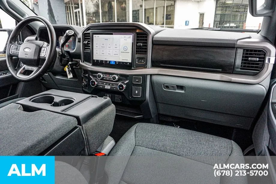 2025 Ford F-150 XLT - Photo 24