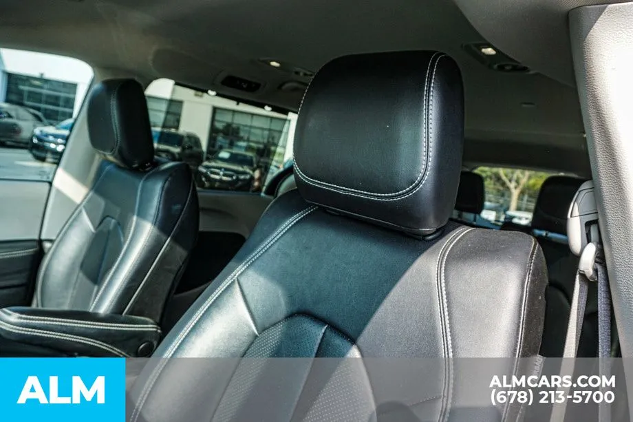 2024 Chrysler Pacifica Touring L - Photo 18