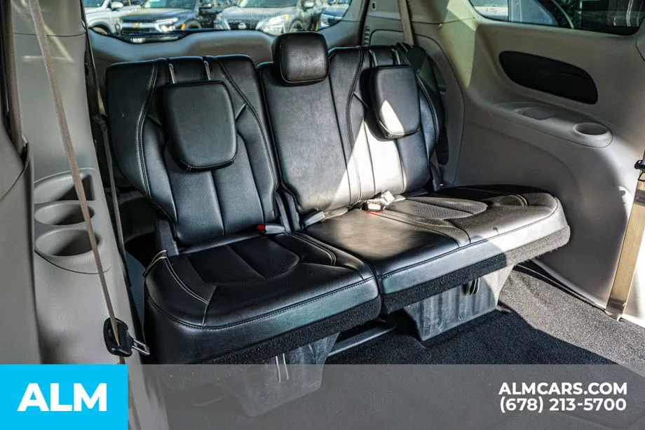 2024 Chrysler Pacifica Touring L - Photo 23