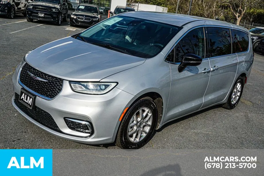 2024 Chrysler Pacifica Touring L - Photo 15