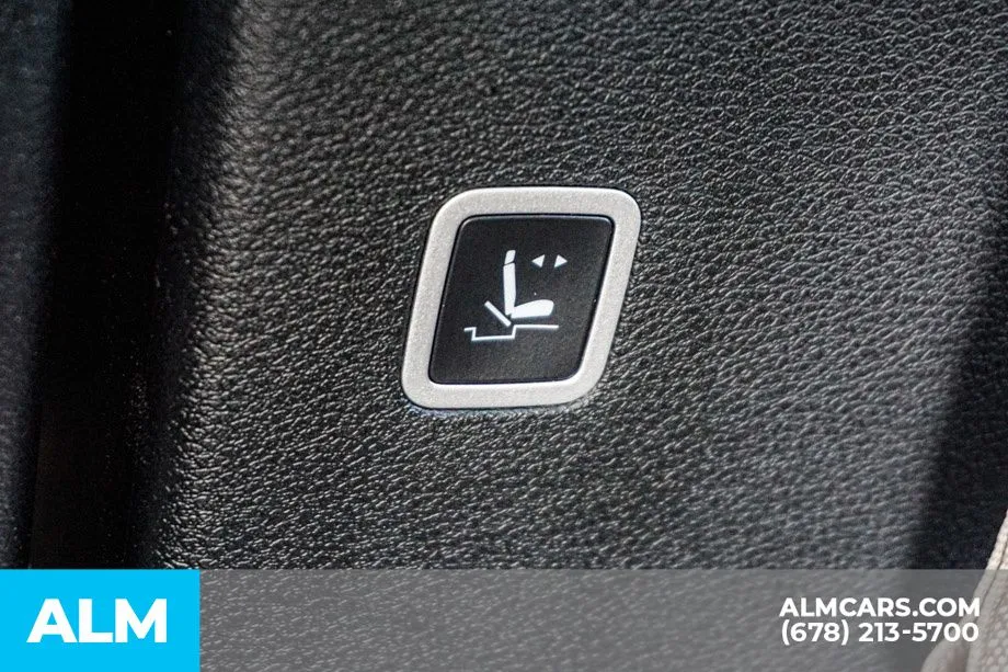 2024 Chrysler Pacifica Touring L - Photo 36