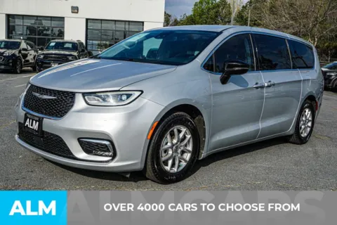Another view of 2024 Chrysler Pacifica Touring L for sale in Kennesaw, GA at ALM Kennesaw