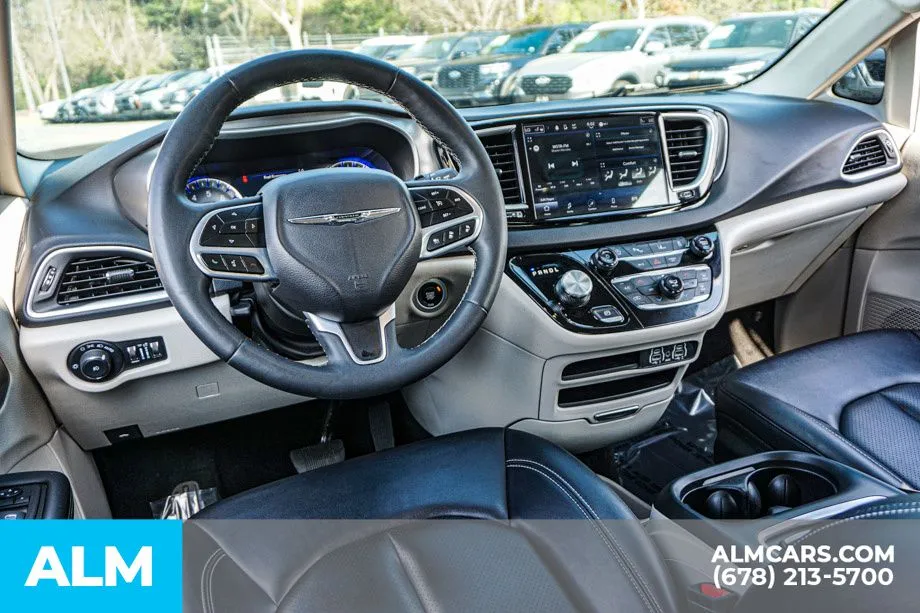 2024 Chrysler Pacifica Touring L - Photo 29