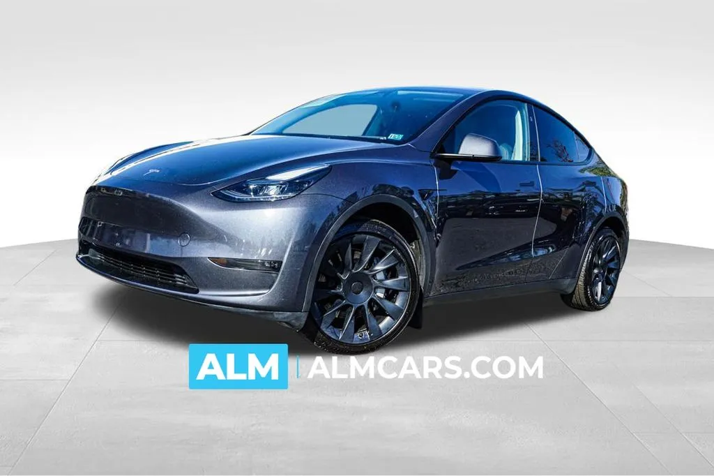 Used 2024 Tesla Model Y Long Range with VIN 7SAYGDEE9RA216471 for sale in Lumberton, NC