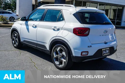 More photos of 2025 Hyundai Venue SEL at ALM Kennesaw, GA