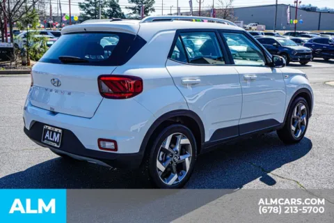 More photos of 2025 Hyundai Venue SEL at ALM Kennesaw, GA