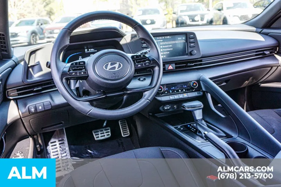 2025 Hyundai Elantra SEL - Photo 27