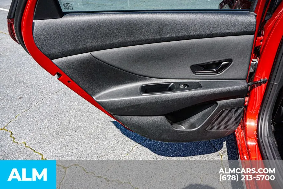 2025 Hyundai Elantra SEL - Photo 49