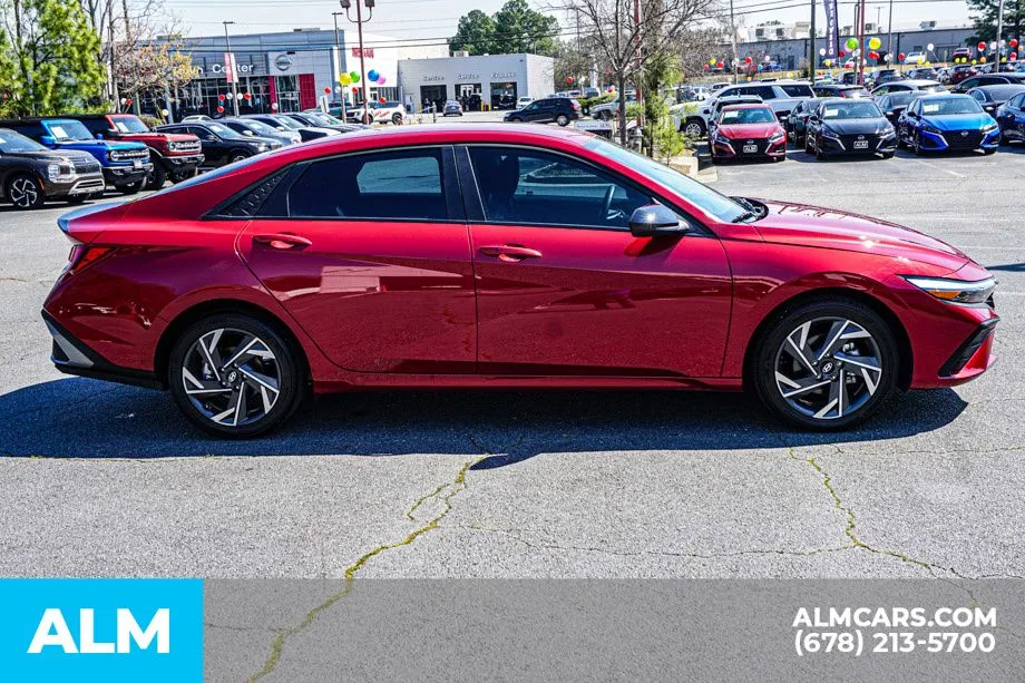 2025 Hyundai Elantra SEL - Photo 9