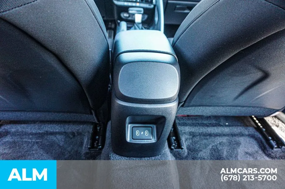 2025 Hyundai Elantra SEL - Photo 31