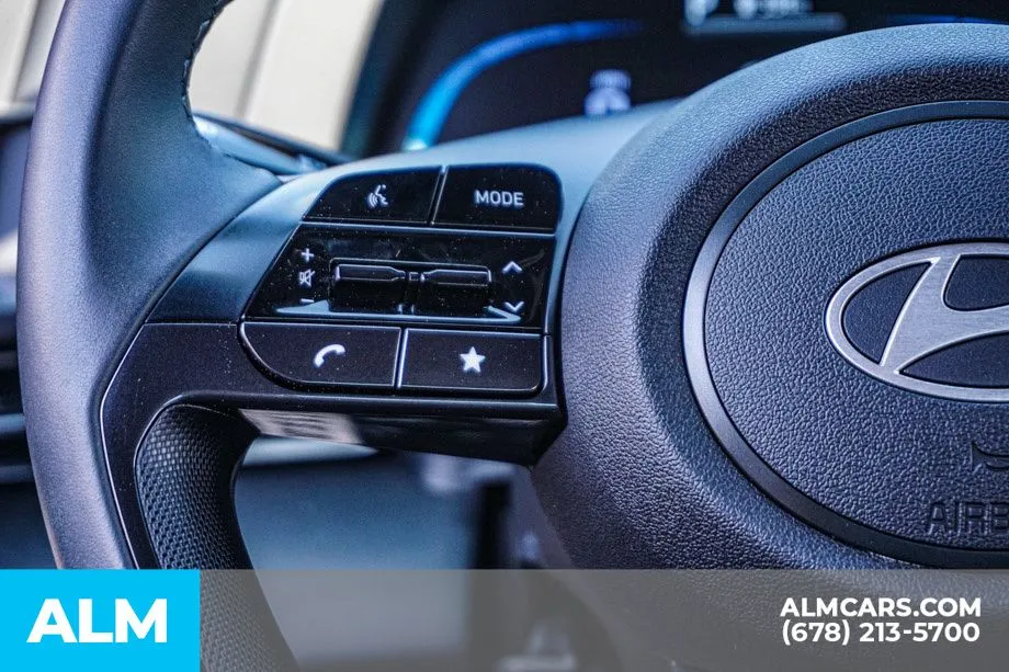 2025 Hyundai Elantra SEL - Photo 29