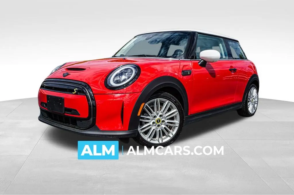 Used 2024 MINI Hardtop 2 Door SE with VIN WMW13DJ04R2V22338 for sale in Lumberton, NC