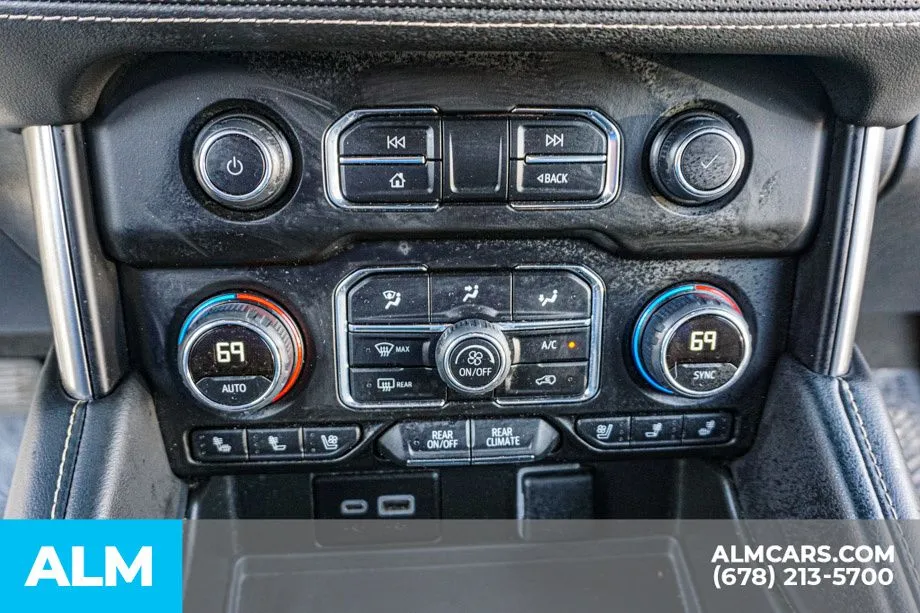 2024 Chevrolet Suburban Premier - Photo 44