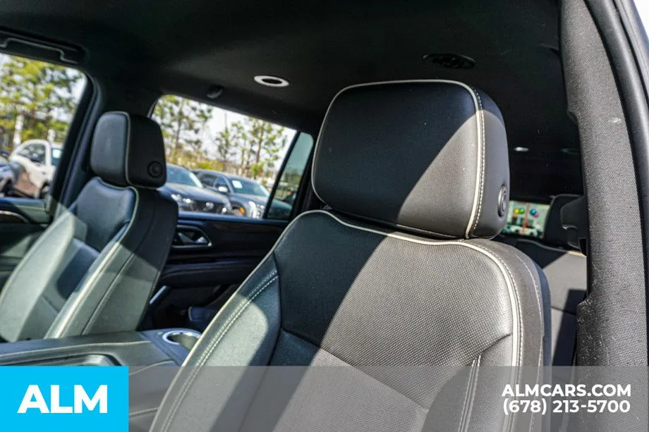 2024 Chevrolet Suburban Premier - Photo 18