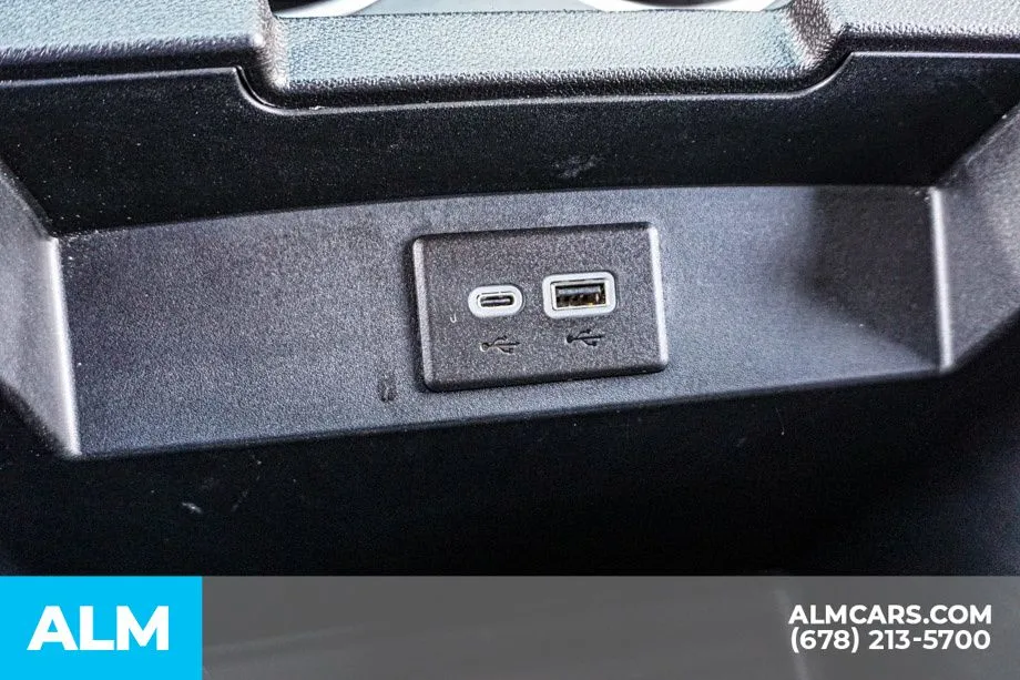 2024 Chevrolet Suburban Premier - Photo 46