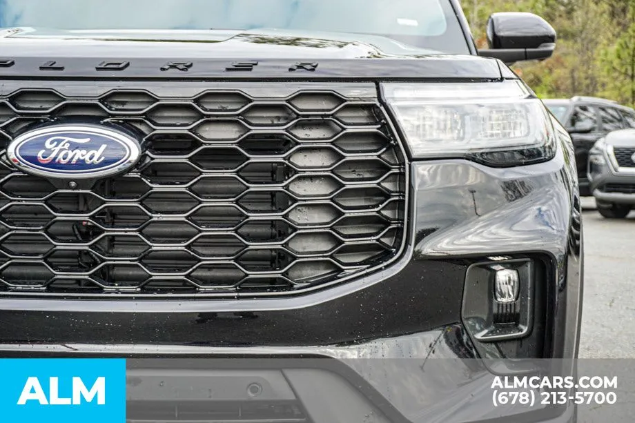 2025 Ford Explorer ST-LINE - Photo 12