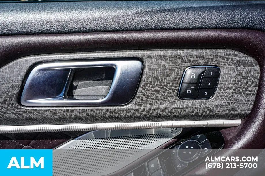 2025 Ford Explorer Platinum - Photo 52
