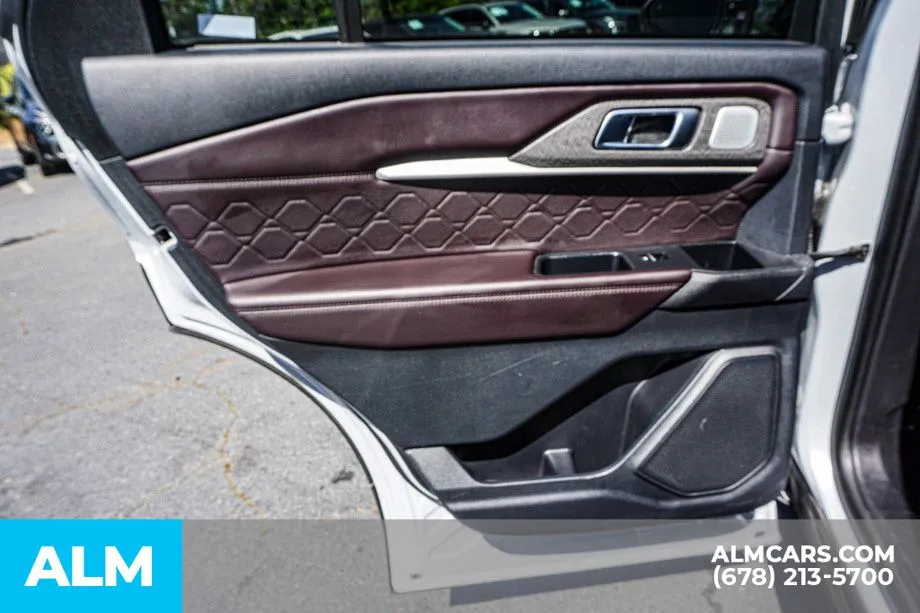 2025 Ford Explorer Platinum - Photo 54