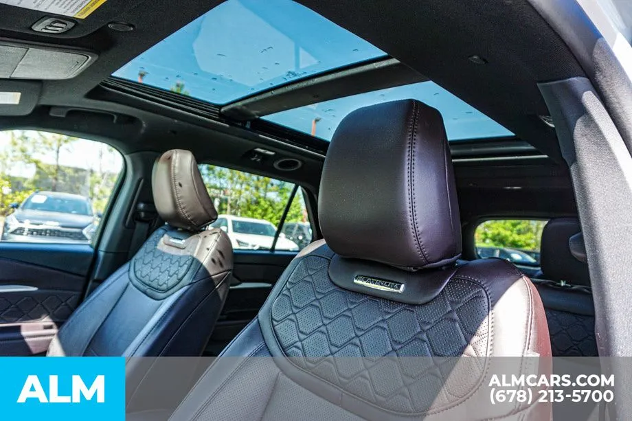 2025 Ford Explorer Platinum - Photo 18