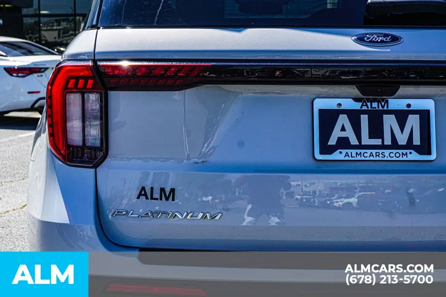 2025 Ford Explorer Platinum - Photo 13