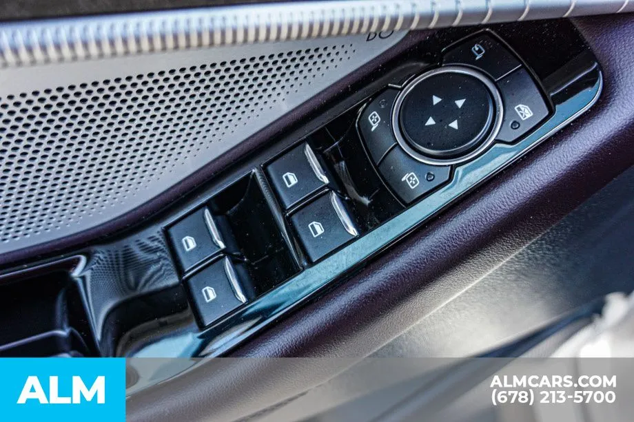 2025 Ford Explorer Platinum - Photo 51