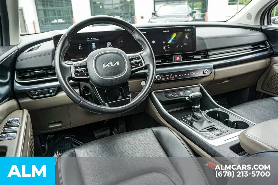2025 Kia Carnival LXS - Photo 29