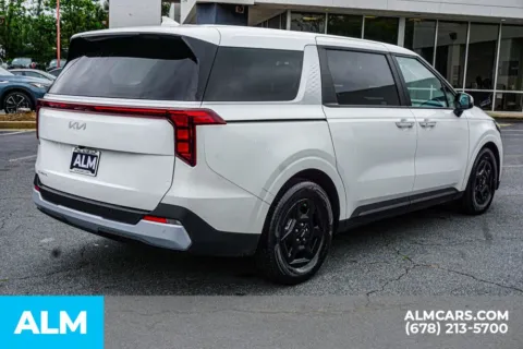 More photos of 2025 Kia Carnival LXS at ALM Kennesaw, GA