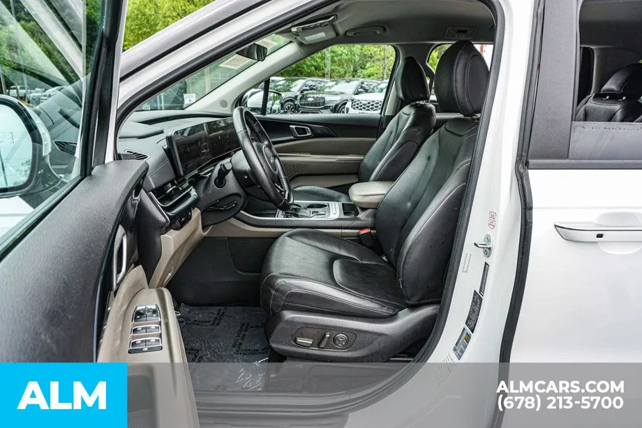 2025 Kia Carnival LXS - Photo 19