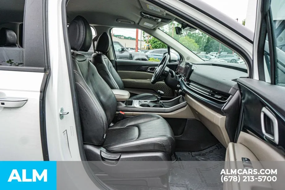 2025 Kia Carnival LXS - Photo 25